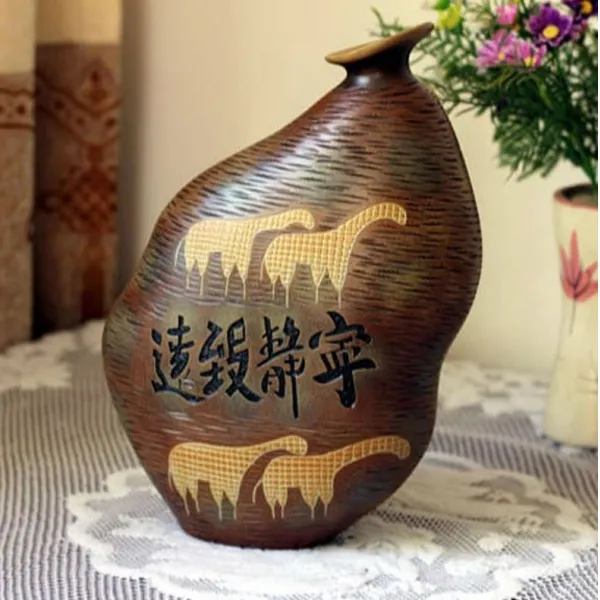 현관 에스닉 무드 Tv거실장 인테리어 진열 장식품 프런트 기념품 격려 책꽂이 노옹 보틀 고요함이 멀리까지 이