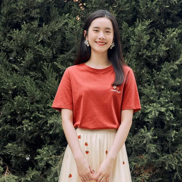 미션글로지스 자수반팔티셔츠 만연함 여성의류 기함 인만 t셔츠 여름옷 0순면 코튼 현아한 무드 상의