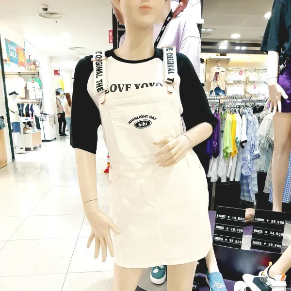 더데이걸 면스판레터멜빵원피스 !! 봄 여름 가을착용가능한 멜빵원피스.. 허리라인을 살짝잡아준핏감 면스판소재이여서 편안하고활동적이다