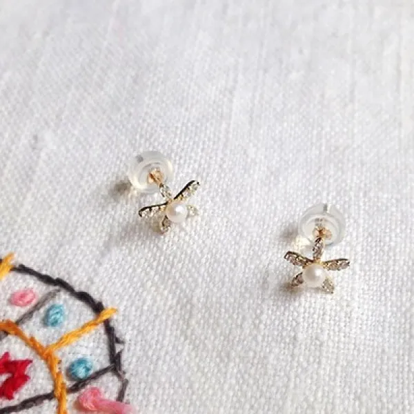 [녹다] 14k gold plumeria pearl earring