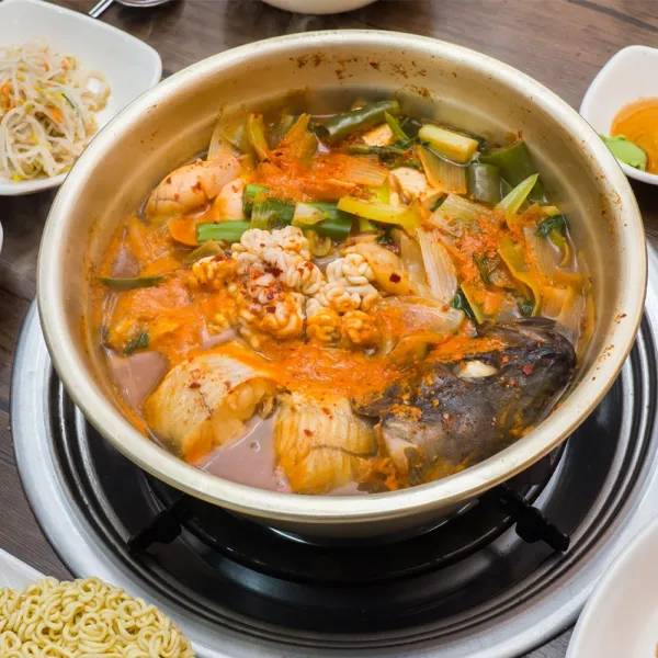 김동희 동태탕 2~3인분 알곤이포함 동태찌개 밀키트 매운탕 알탕 오징어탕 해물탕 캠핑요리 캠핑음식 맛집