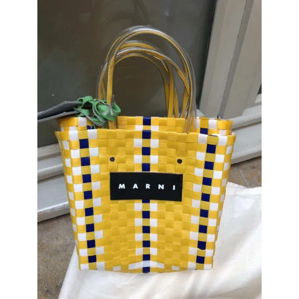 와이유 니팅백 Marni 장바구니 신제품 짜깁기 수제 마켓 체
