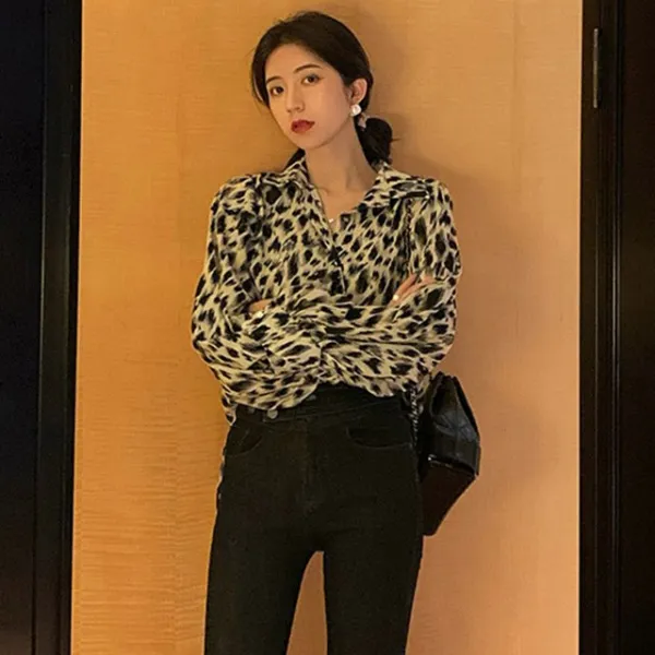 스타즈 모던시크 오피스룩 베이직 캐주얼 유니크 데일리룩 레오파드패턴 오버핏 셔츠-S200312E016