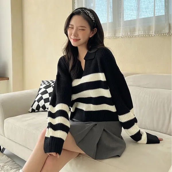 쉐얼유 여성 뉴에라 오픈 카라 단가라 크롭 니트