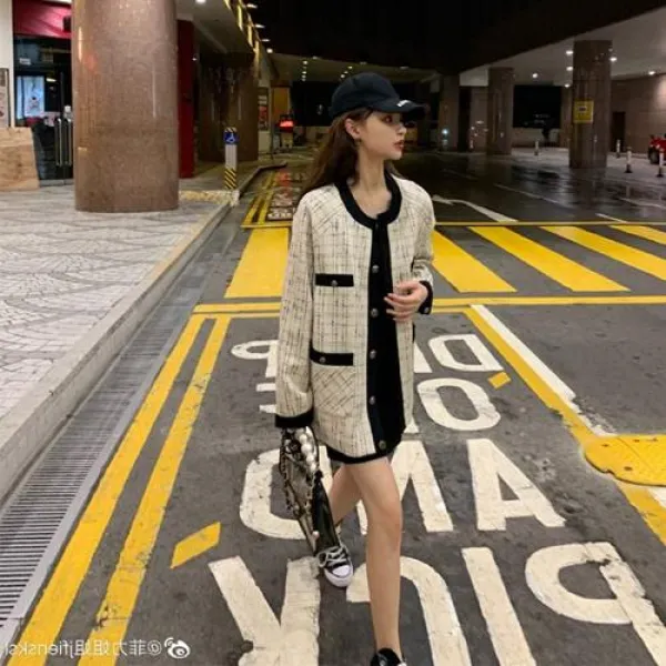 [해외직구] 2019 여성 숏 가을자켓 Qian CHINSTUDIO 부인 사용자 정의 부드러운 소녀는 작은 향 색상 대비 코트를 가져야합니다