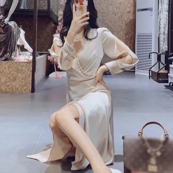 아젤라 여성 새틴원피스 프렌치 우아 명원 이른봄 V넥 찡 주초산단면