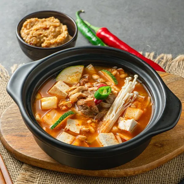[혼밥대왕] 우삼겹된장찌개 밀키트 3+1 (총4팩) (무료배송)(총 2 200g), 1개