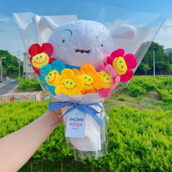 댕이네꽃밭 짱구는못말려 흰둥이 인형꽃다발 스마일꽃 생일선물 기념일 여자친구 20대, 포장지 검은색