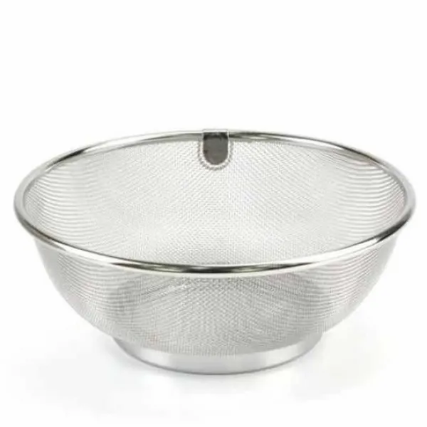소포라 바닥면에 다리가 있어 바닥에 직접적으로 닿지 않아 위생적인 스텐 볼바구니 5호 30cm E-997944, 실버