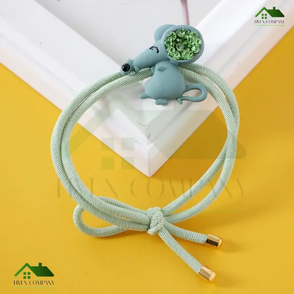 중학생 여학생 큐빅 눈웃음 쥐 머리끈 그린 숱많은머리 머리묶기 고등학생