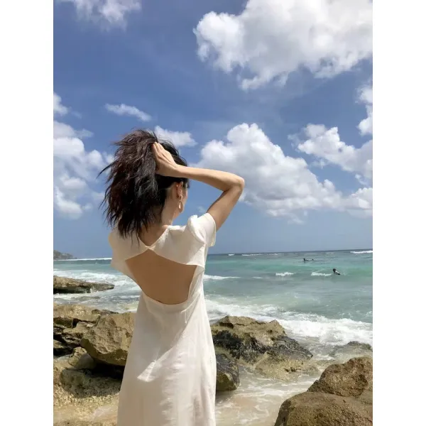 볼륨 경전계 열 프렌치시크 클래식 등트임 내막을 드러내지 않다