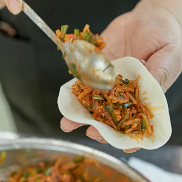 청주 맛집 칭 수제 손만두 진짜 매운만두 깻잎향 불닭만두, 7개, 42g