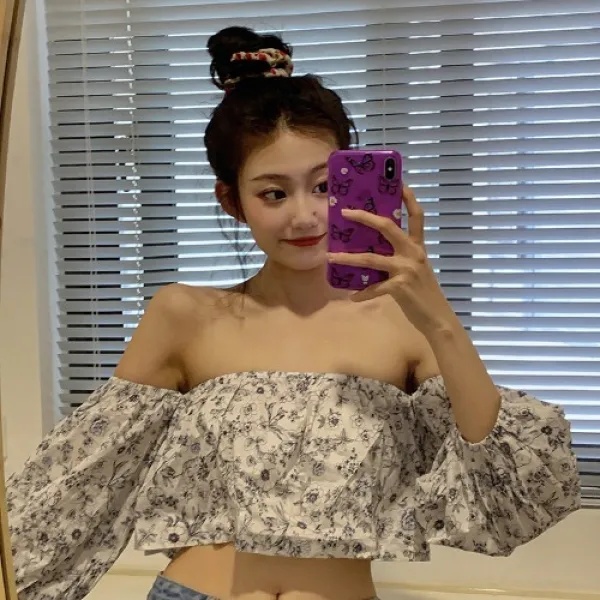 섹시 일자 어깨 탑 여 반팔 그물 레드 티 Ins 초절정 하트 초롱 소매 플라워 블라우스