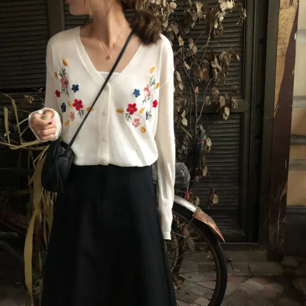 여성 가디건 꽃자수 사무실가디건 냉방병예방 2color