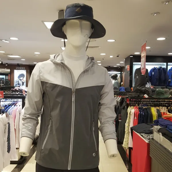 콜핑 콜핑가벼운 경량감과 스트레치성을 겸비하여 편안한 착장감을 주는 경량자켓