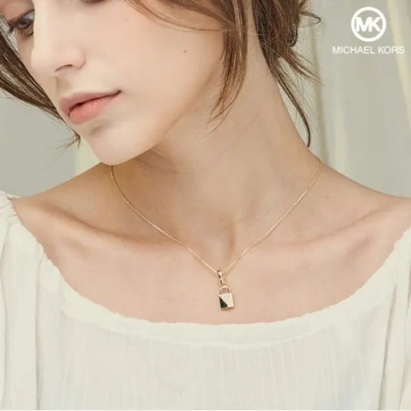 마이클코어스 마이코어 목걸이팬던트 골드 목걸이팬던트 PDLK CHARM GOLD MKC1109_1076AN710_K7C4