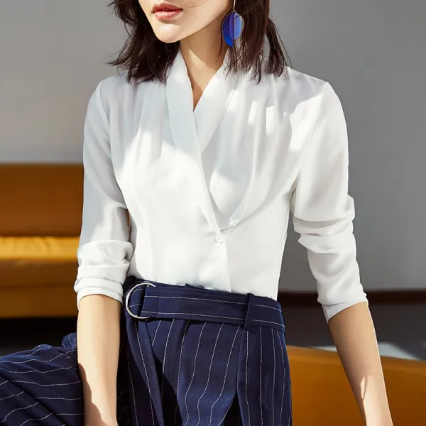 서풍 흰색긴팔셔츠 말동무 샘 봄가을 슬림 브이넥 화이트 블랙 웨어다 이너티셔츠 스타일리쉬 와이셔츠