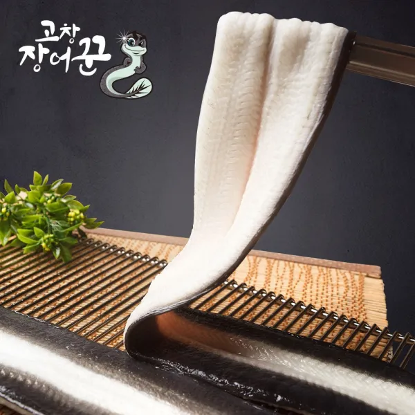 고창 민물장어 특대1kg 손질후700g+소스2종+생강채 大 1kg 손질후 700g+소스2종+생강채