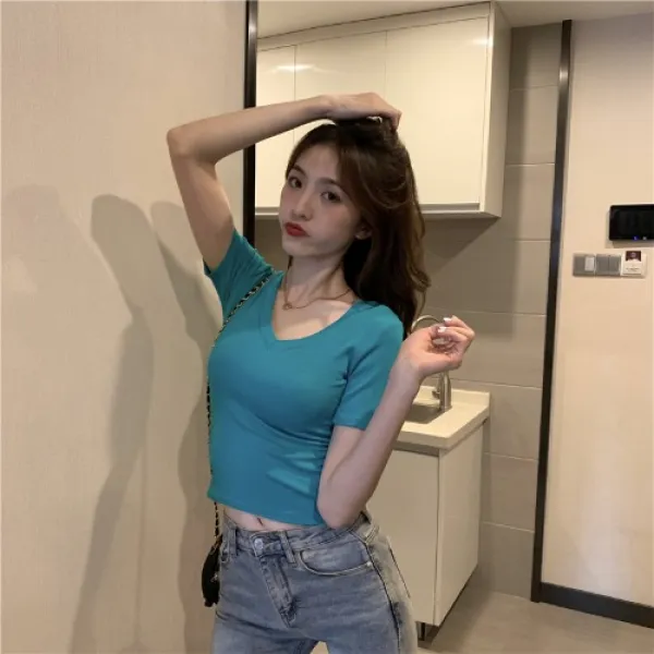 슬림핏 반팔티셔츠 숏 크롭 브이넥 상의 스키니핏 여자가 밑바닥을 깔다녀오다 여름 2578902484