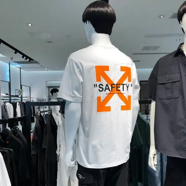 범범스토어 물건을 세 집 서로 비교하다 경솔함 여름 남성 스타일리쉬 플라워 프린트 와이드 루즈핏 흑백 WT1061