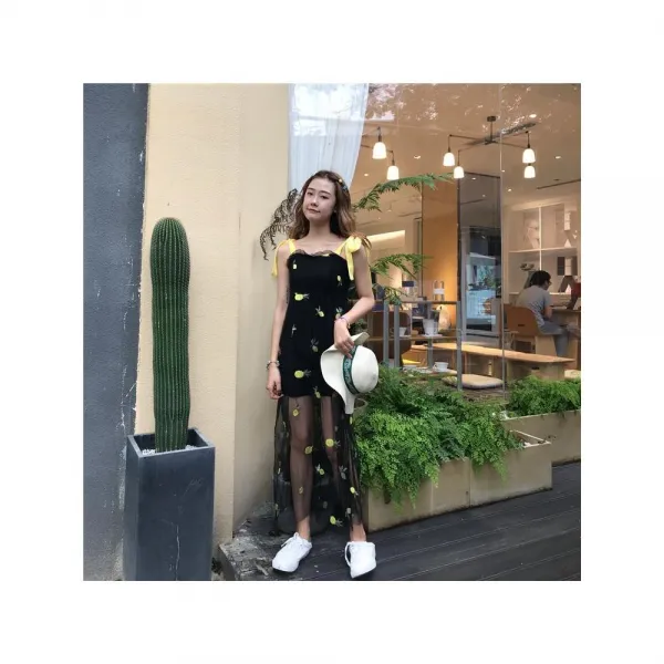 알지구 써스데이아일랜드원피스 2020 년 진짜 현물 신제품 장난기 가득한 레이스 서스펜더 스커트 여행 단품 상품은 높은 반품 률