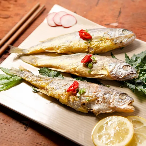 지웅수산 국내산 반건조 참조기 1두름, 1set, 1kg 내외 (15cm-18cm)