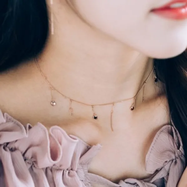  텐바이텐 14k 18k 여리여리한 초커목걸이 Chandlier