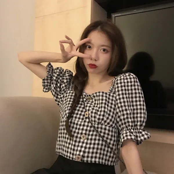 여자 년 여름 여자 버전 새로운 슬림 슬림하고 장난기있는 짧은 섹션 스퀘어 칼라 체크 무늬 반팔 셔츠 탑 여성