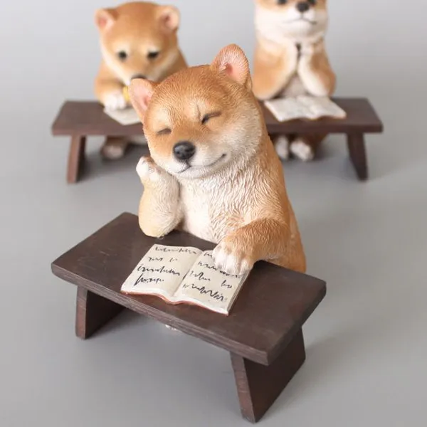 공부하는 시바견강아지장식소품 졸개