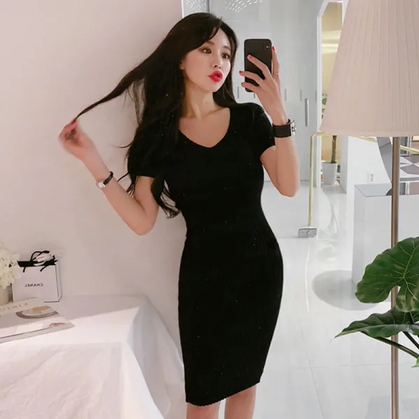 심쿵 심쿵마켓 반팔 슬림 힙업 브이넥 미디스커트