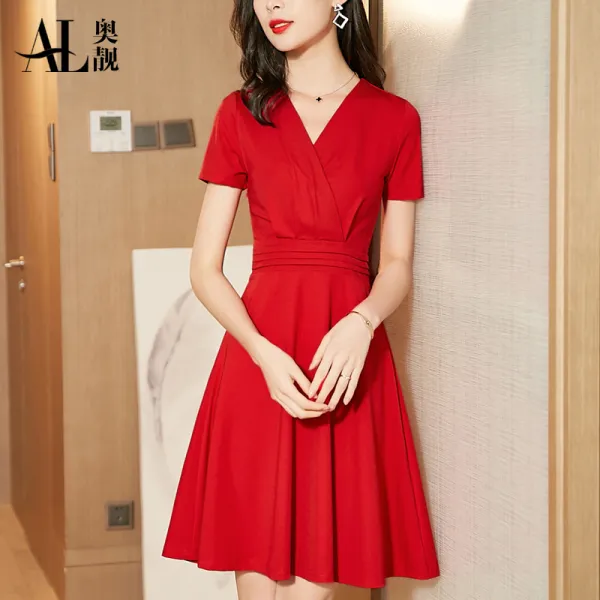 블랙 브이넥 원피스 여성 여름 A라인 반팔 하프기장 허리보정 헵번 코메르츠