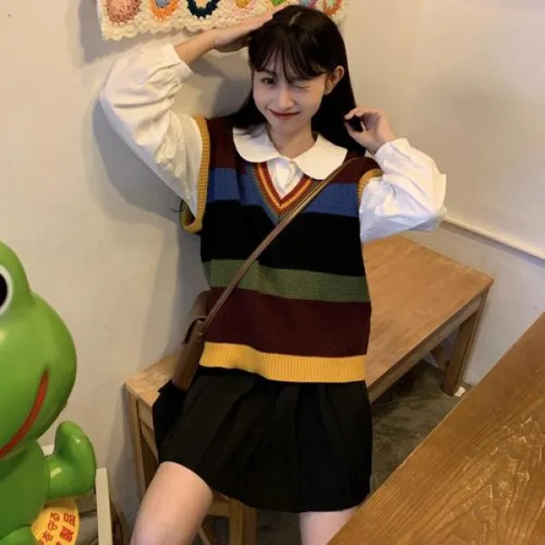 여성 가을 겨울 코디 상하셋트실제 품질 검사 학생 인형 칼라 셔츠 주름 치마 컬러 스트라이프 조끼 스웨터 세트