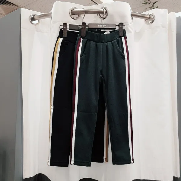 스탭키즈 논현점 19년 겨울 50% 융기모 테잎 배색 트레이닝 따뜻하고 편하고 핏 예쁘게 입자 우리 아이 츄리닝 바지