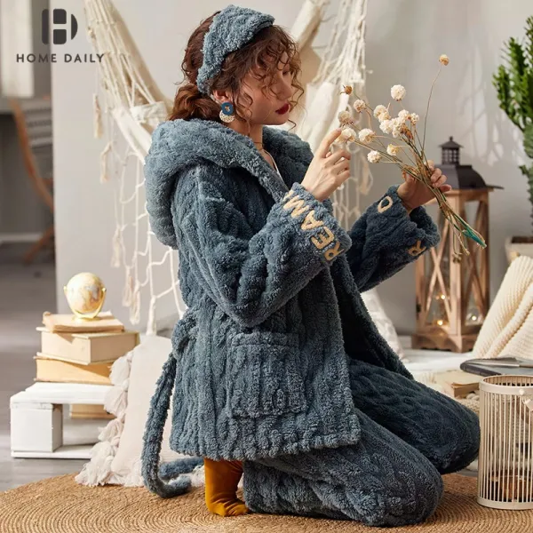 여자홈웨어 잠옷 가을겨울 산호벨벳 기모 후드 세트포장 플란넬 얇은타입 보온 겉에입을수있는 홈웨어 봄