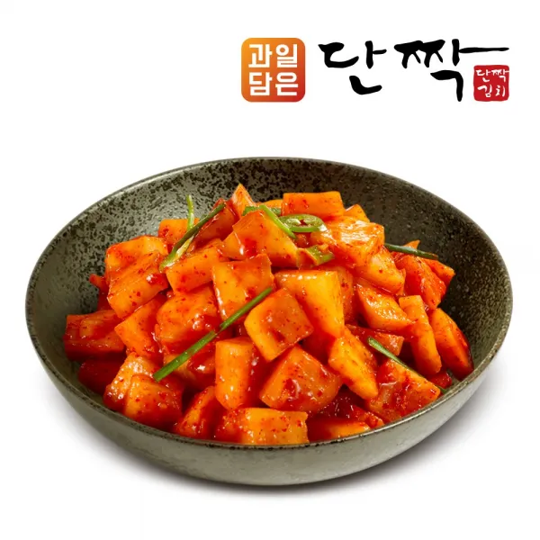 특가!! [과일담은 단짝김치] 국산 농산물 100% 깍두기, 500g, 1개
