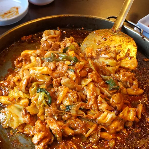 [요리버리] 춘천 통나무집닭갈비 3대천왕 닭갈비, 1세트, 800g