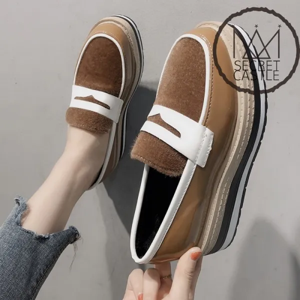 비밀의성 여자 애나멜 스틸레토 미들힐 단화 구두