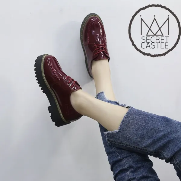 비밀의성 여자 통굽 미들힐 애나멜 유광 워커 구두