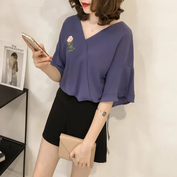 도깨비몰 여자 캐주얼 꽃무늬 자수 브이넥 랩 블라우스 2color 데일리룩 홈쇼핑 565495228252