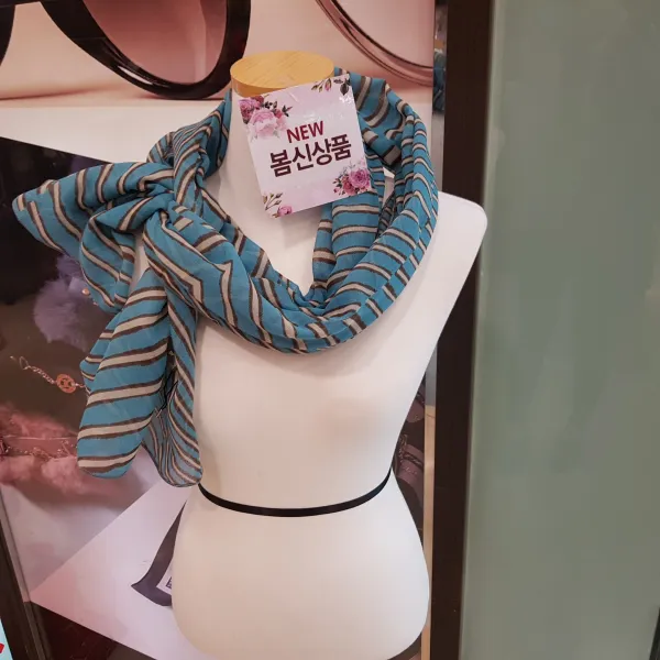 알다 봄 가을 가볍게 두르기 편한 시원시원한 간단 블루 스카프~~